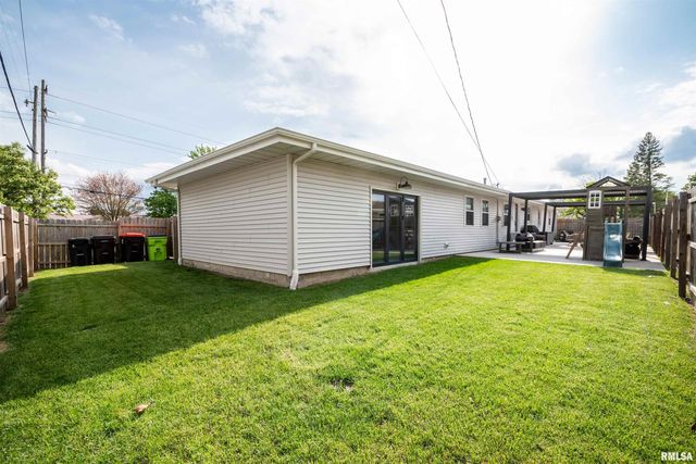 2605 W RICHWOODS Boulevard, Peoria, IL 61604