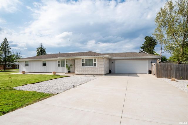 2605 W RICHWOODS Boulevard, Peoria, IL 61604