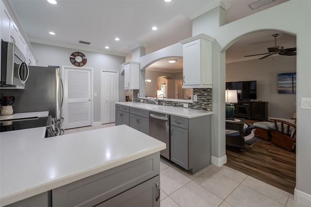 16364 SW 14TH COURT, Ocala, FL 34473