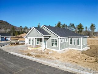 52 Whispering Pines Place # 17, Conway, NH 03860