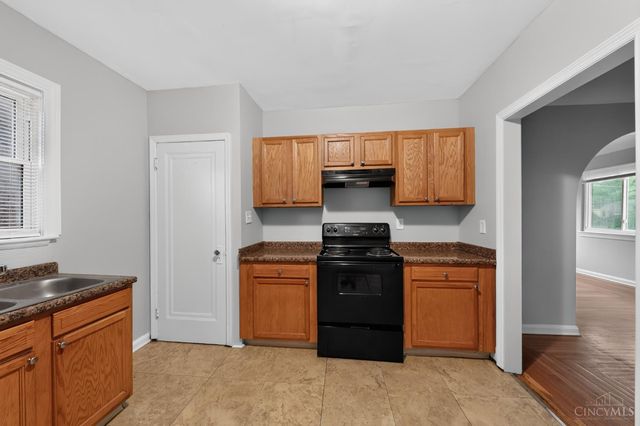 2784 Losantiville Avenue, Cincinnati, OH 45213