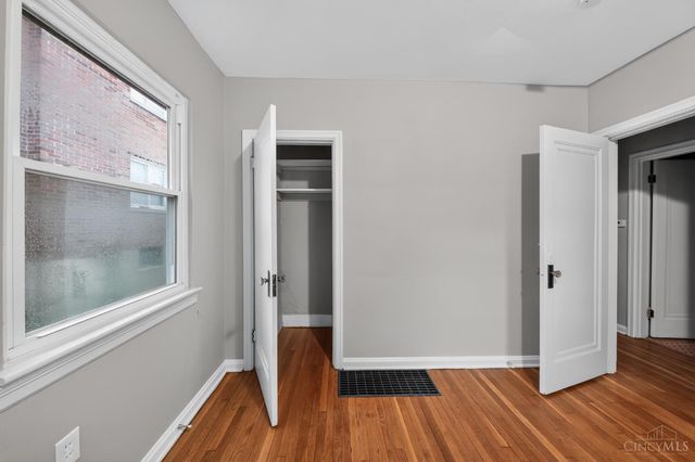 2784 Losantiville Avenue, Cincinnati, OH 45213