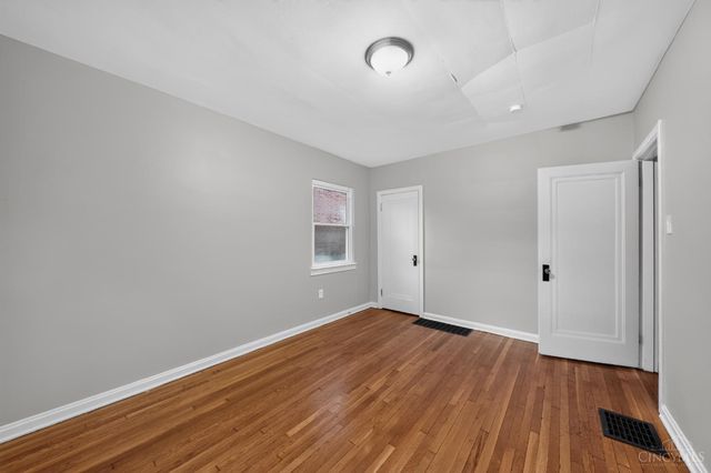 2784 Losantiville Avenue, Cincinnati, OH 45213
