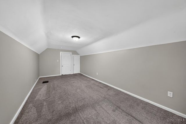2784 Losantiville Avenue, Cincinnati, OH 45213