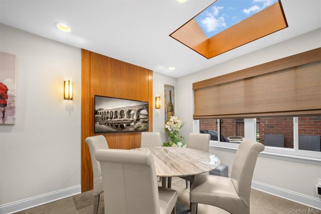 86 Dove Hill Drive, Manhasset, NY 11030