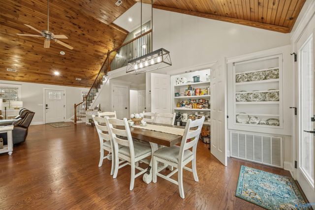 100 Baptist Camp Road, Guntersville, AL 35976