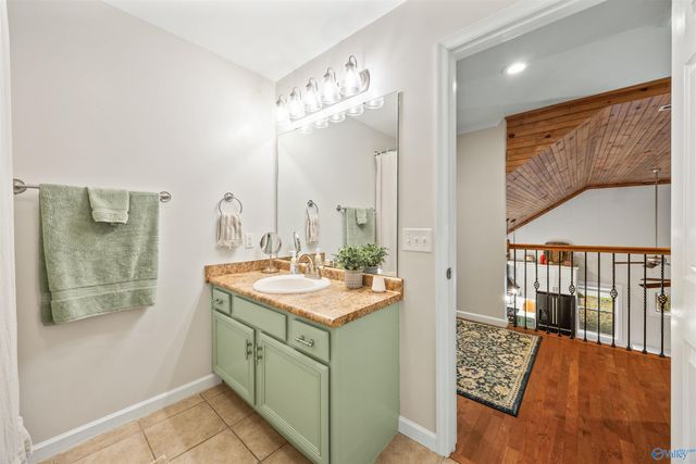 100 Baptist Camp Road, Guntersville, AL 35976