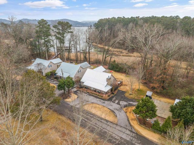 100 Baptist Camp Road, Guntersville, AL 35976