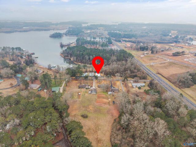100 Baptist Camp Road, Guntersville, AL 35976
