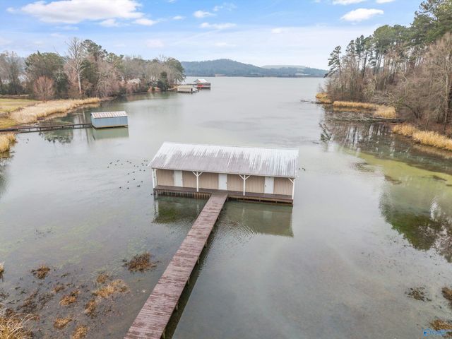 100 Baptist Camp Road, Guntersville, AL 35976
