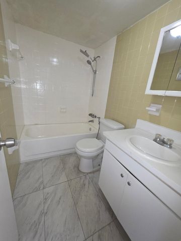 4655 Palm Avenue 205, Hialeah, FL 33012