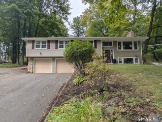 746 Avery Street, South Windsor, CT 06074