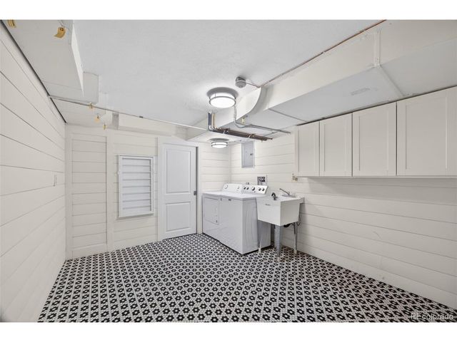 5301 E 6th Avenue Pkwy, Denver, CO 80220