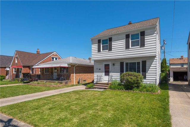 3122 Parklane Drive, Parma, OH 44134