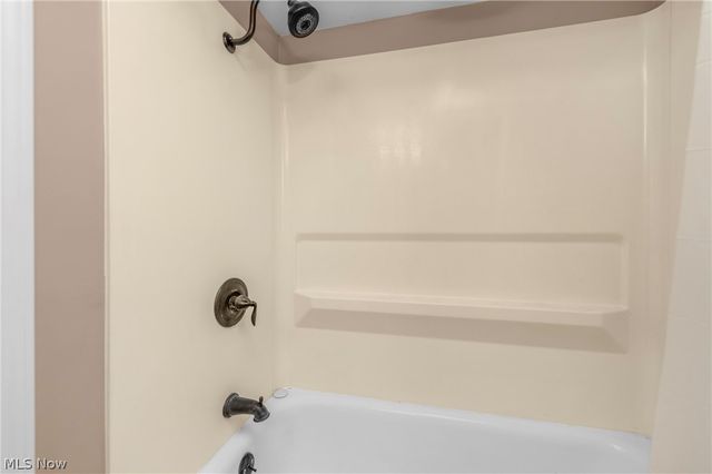 3122 Parklane Drive, Parma, OH 44134
