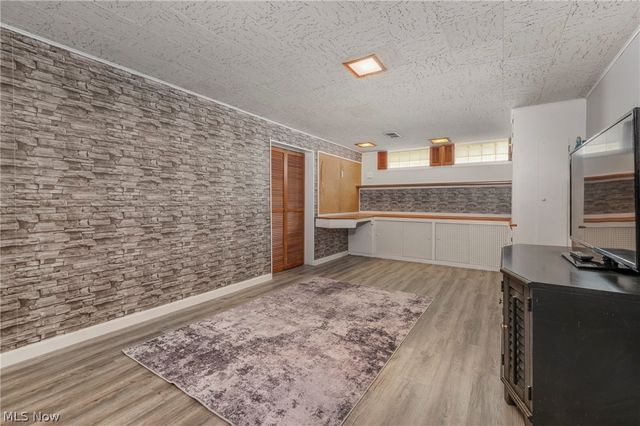 3122 Parklane Drive, Parma, OH 44134