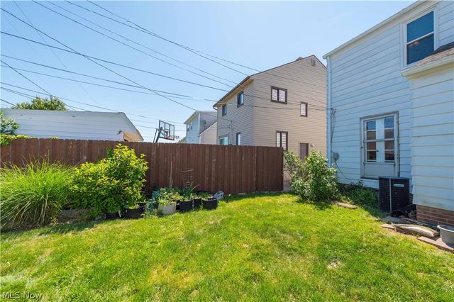 3122 Parklane Drive, Parma, OH 44134
