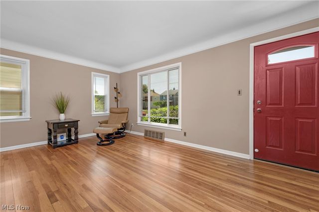 3122 Parklane Drive, Parma, OH 44134