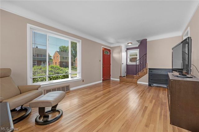 3122 Parklane Drive, Parma, OH 44134