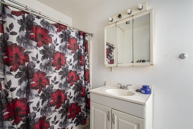 228 N First Street, Cassopolis, MI 49031