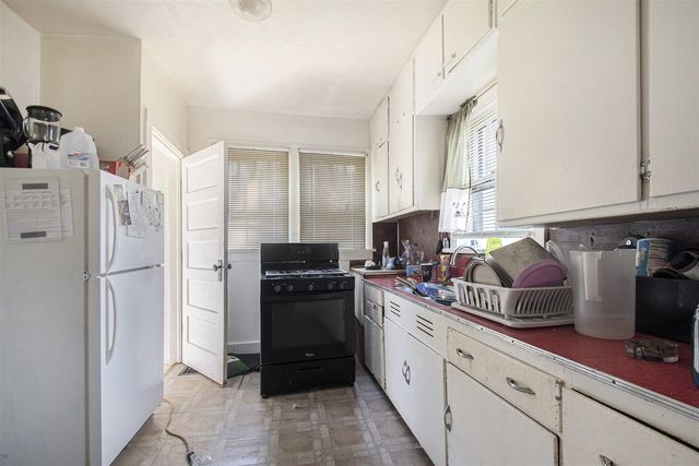 228 N First Street, Cassopolis, MI 49031