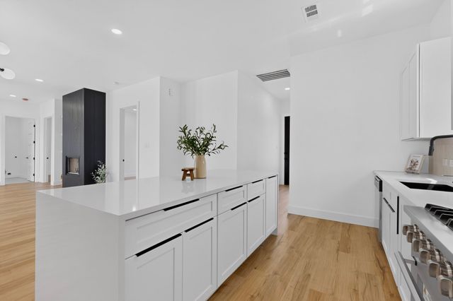 609 E Grove Street, Kaufman, TX 75142
