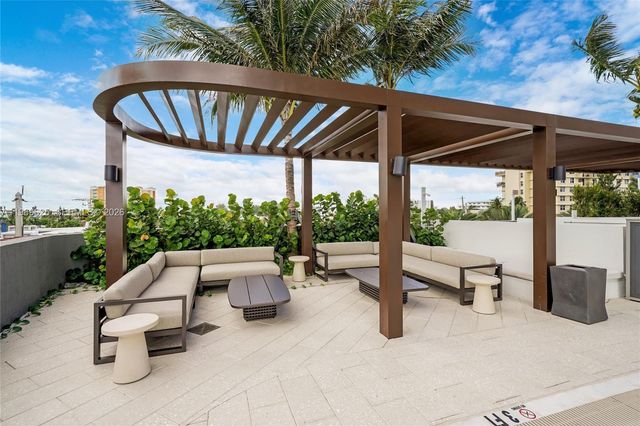 900 N Ocean Blvd 906, Pompano Beach, FL 33062