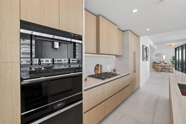 900 N Ocean Blvd 906, Pompano Beach, FL 33062