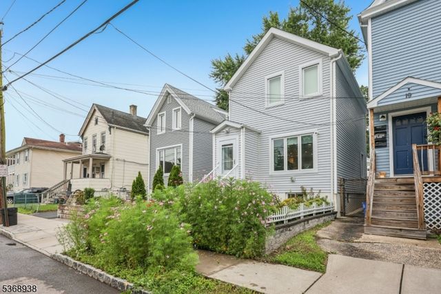 21 Meade St, West Orange Twp., NJ 07052