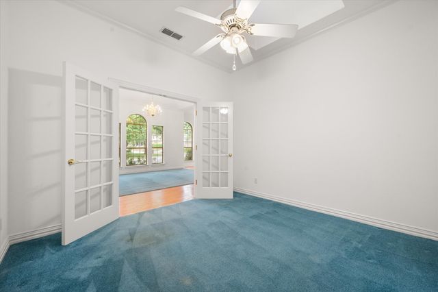 5200 Independence Avenue, Arlington, TX 76017