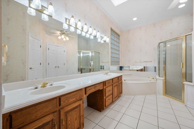 5200 Independence Avenue, Arlington, TX 76017