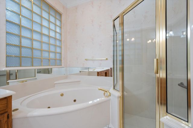 5200 Independence Avenue, Arlington, TX 76017