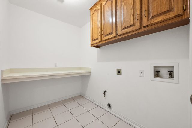 5200 Independence Avenue, Arlington, TX 76017