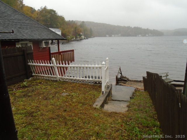 817 East Wakefield Boulevard, Winchester, CT 06098