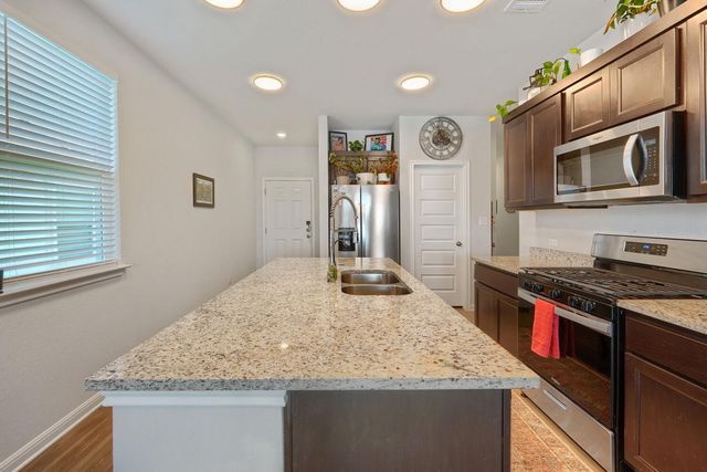 13216 Desert Orchid DR, Buda, TX 78610