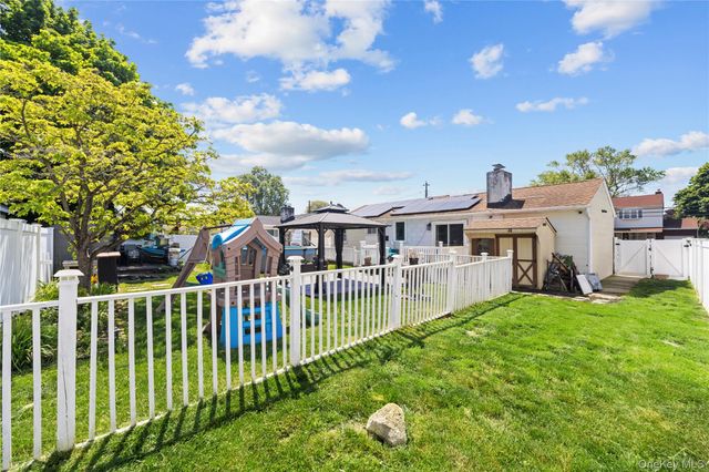 93 Lloyd Avenue, North Babylon, NY 11703
