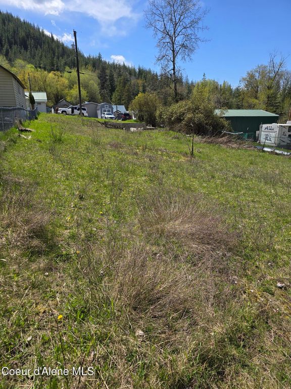 821 Lower Page Rd, Smelterville, ID 83868 photo 4