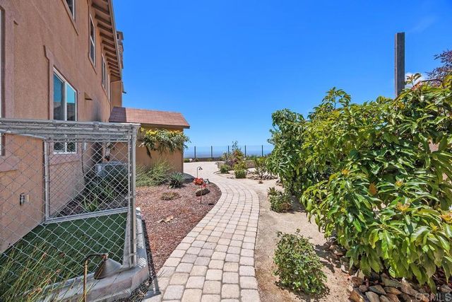 1117 Vega Way, San Marcos, CA 92078