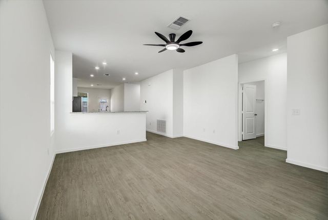 519 Louis Lane, Baytown, TX 77523