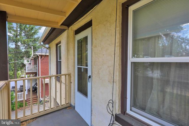 802 RACE AVE, Lancaster, PA 17603
