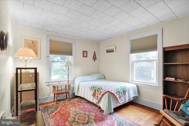 802 RACE AVE, Lancaster, PA 17603