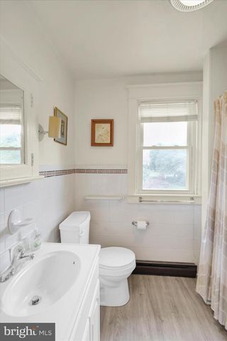 802 RACE AVE, Lancaster, PA 17603