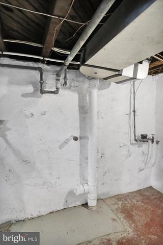 802 RACE AVE, Lancaster, PA 17603