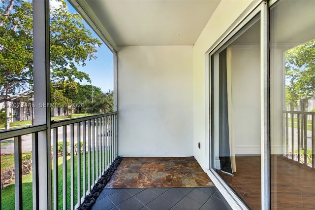 899 SE 2nd Ave 220, Deerfield Beach, FL 33441