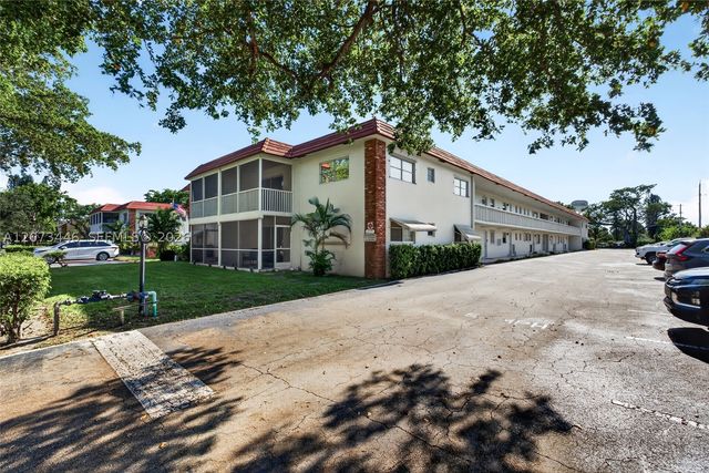 899 SE 2nd Ave 220, Deerfield Beach, FL 33441