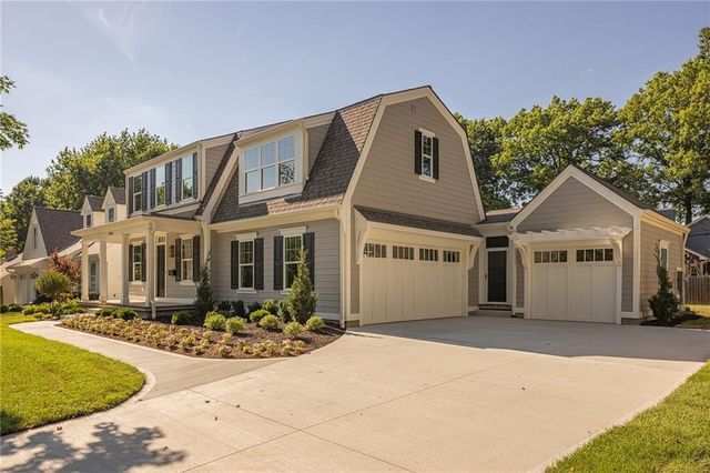 4810 W 69th Terrace, Prairie Village, KS 66208