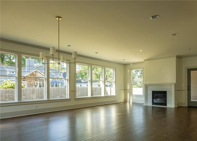 4810 W 69th Terrace, Prairie Village, KS 66208