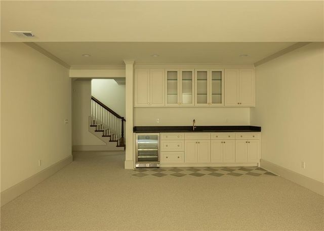 4810 W 69th Terrace, Prairie Village, KS 66208