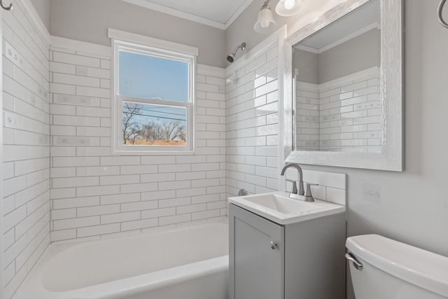 2343 N Volutsia St, Wichita, KS 67219