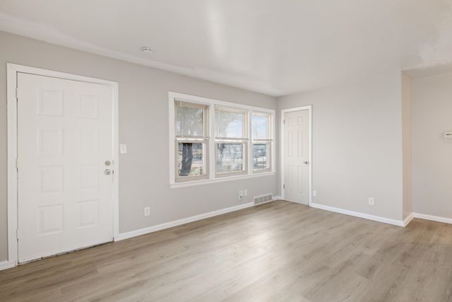 2343 N Volutsia St, Wichita, KS 67219